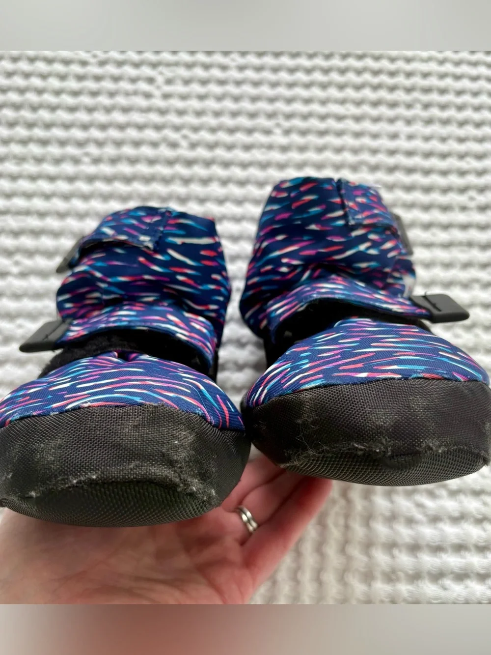 MEC Toaster Booties Insulated Baby Winter Boots Navy Abstract Print Size S